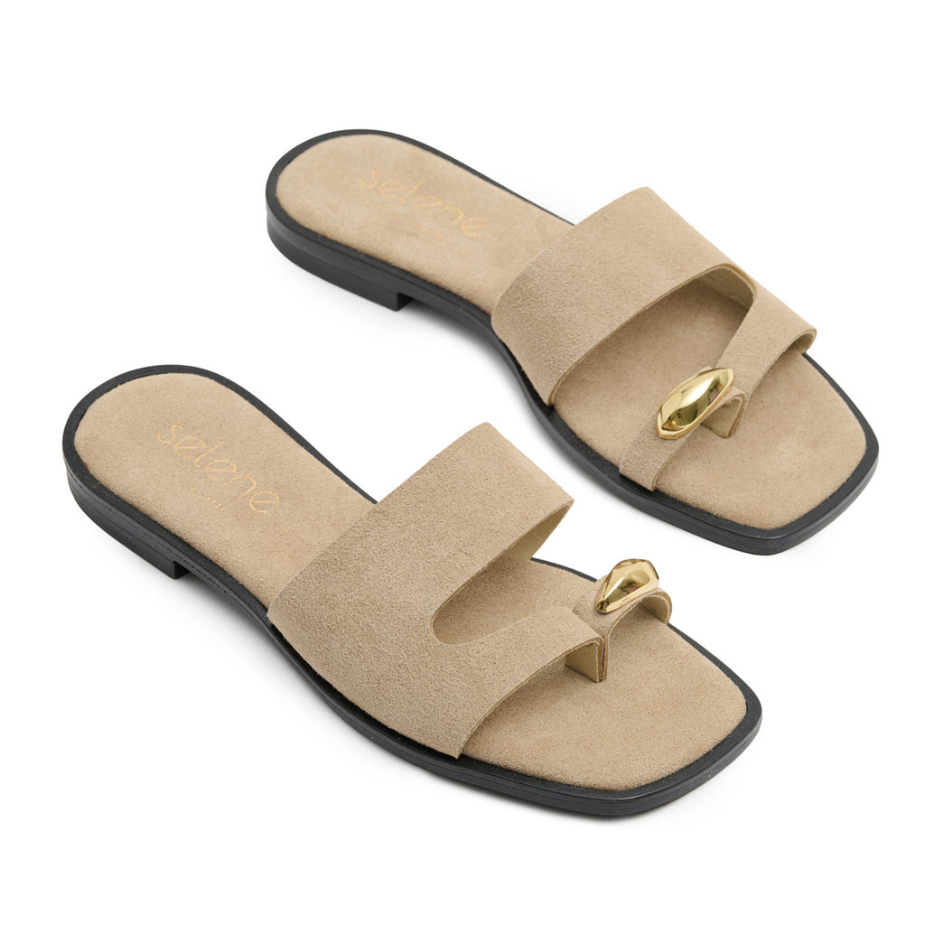 Soft Σανδάλι K270 Καρέ - Off White Καστόρι με Χρυσό Δάχτυλο